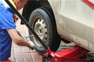 带岭附近拖车24小时服务热线电话