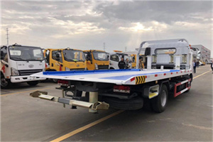 带岭汽车救援补胎